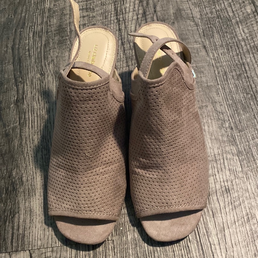 Liz Claiborne Tab Heels